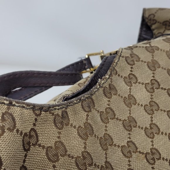 GUCCI G Logo Shoulder Bag - Picture 10 of 13